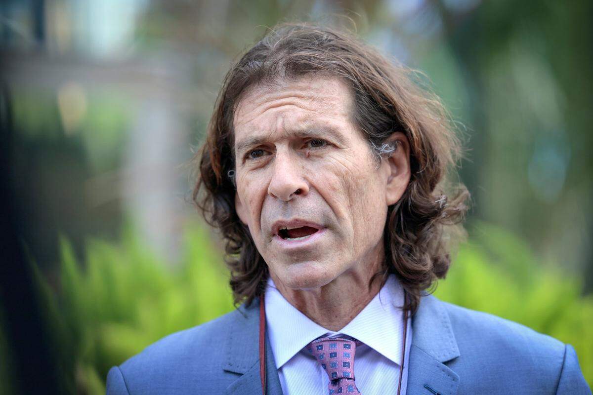 Miami defense Attorney Howard Srebnick speaks to the media after the bond hearing for Alon Alexander at the Miami federal courthouse on Friday, Jan. 3, 2025. 