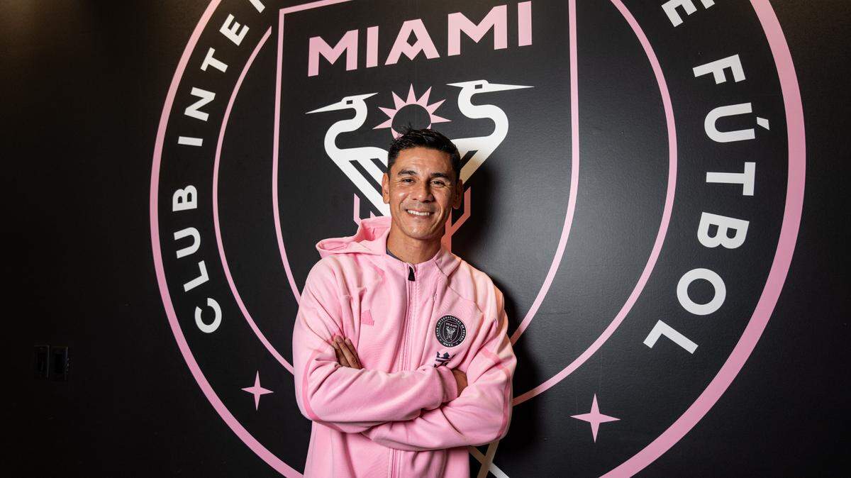 Goalkeeper Oscar Ustari, a former teammate and longtime friend of Lionel Messi, joined Inter Miami on a short-term contract until the end of the season as a backup to starter Drake Callender in the absence of reserve keeper CJ dos Santos, who is out after hand surgery.