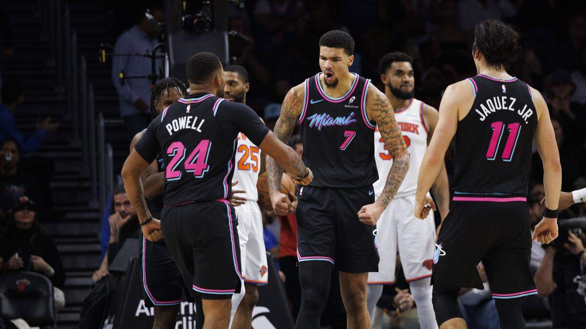 Miami Heat center Kel'el Ware (7) reacts to scoring during the second half of a game against the New York Knicks on Monday, Nov. 17, 2025, at the Kaseya Center in downtown Miami, Fla. 