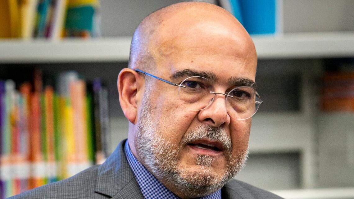 On Wednesday, Oct. 12, the Miami-Dade School Board rejected Superintendent Jose Dotres’ request to establish a deputy chief of staff position.