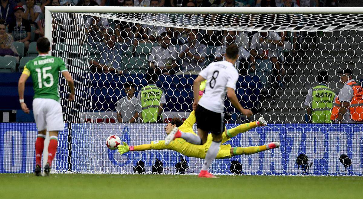 Germany's Leon Goretzka scores during the Confederations Cup, semifinal soccer match between Germany and Mexico, at the Fisht Stadium in Sochi, Russia, Thursday, June 29, 2017. (AP Photo/Martin Meissner)