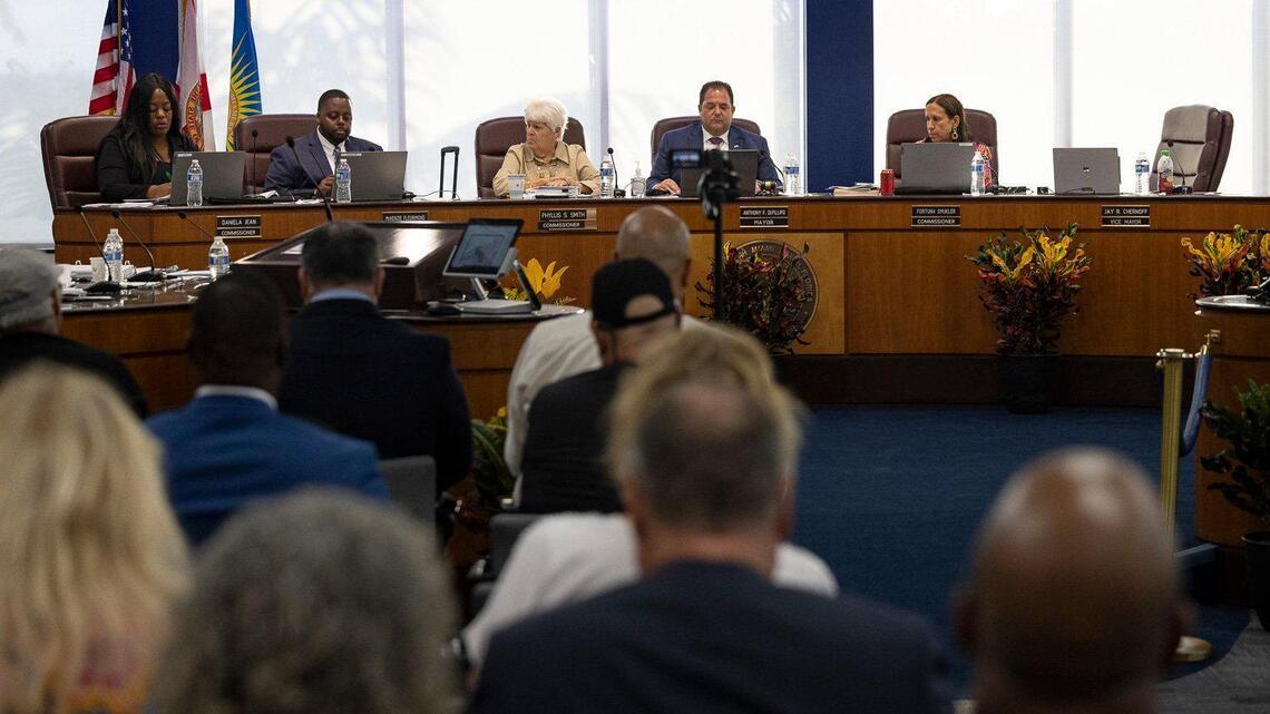 Months after arrest of mayor, North Miami Beach sets election to pick a new one