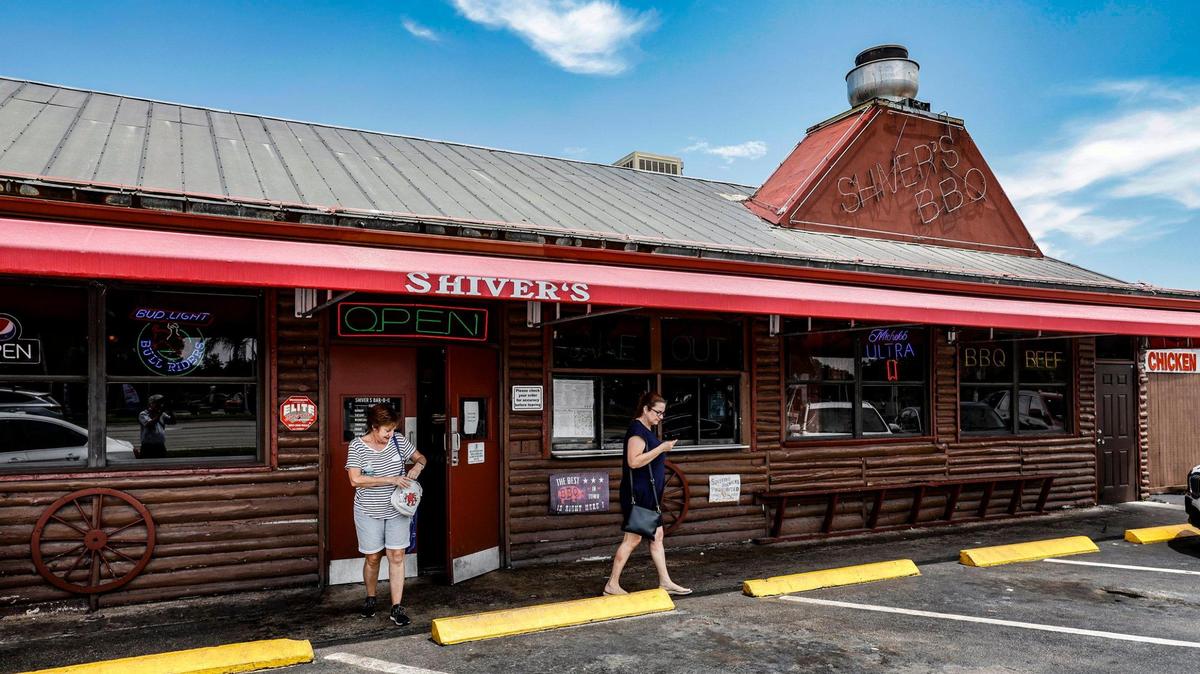 Shiver's Bar-B-Q en Homestead  sirve a los clientes en el sur de Miami-Dade desde hace más de 60 años.