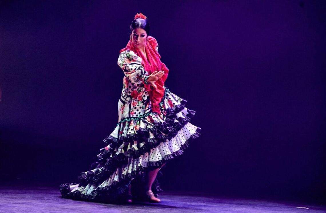Flamenco dancer Ireni “La Chiqui” Lozano lighting up the stage.