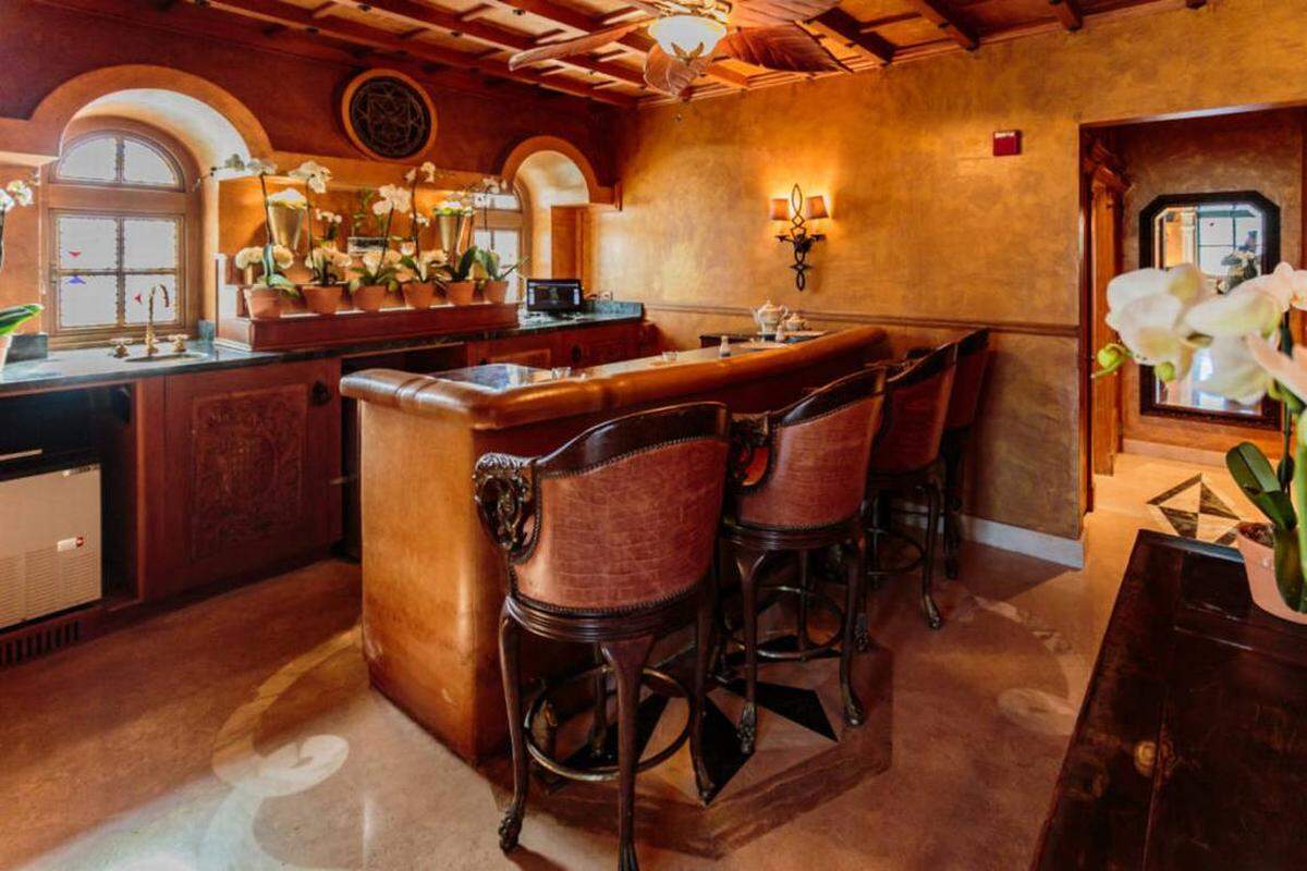 The sushi bar at Sushi by Bou has only four seats. Talk about exclusive.