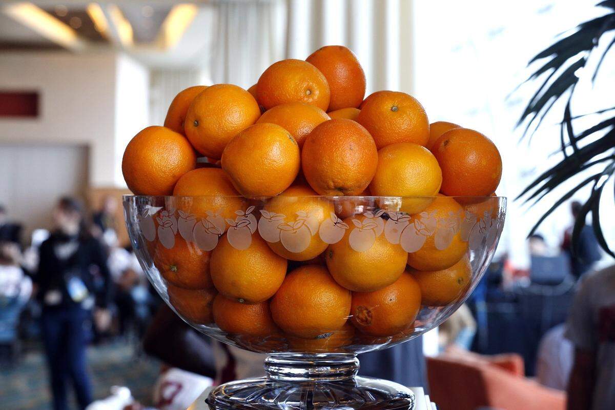 The Oklahoma Sooners and the Clemson Tigers  played for the bowl of oranges on top of the Orange Bowl Trophy for the College Football Playoff Semifinal in 2015.