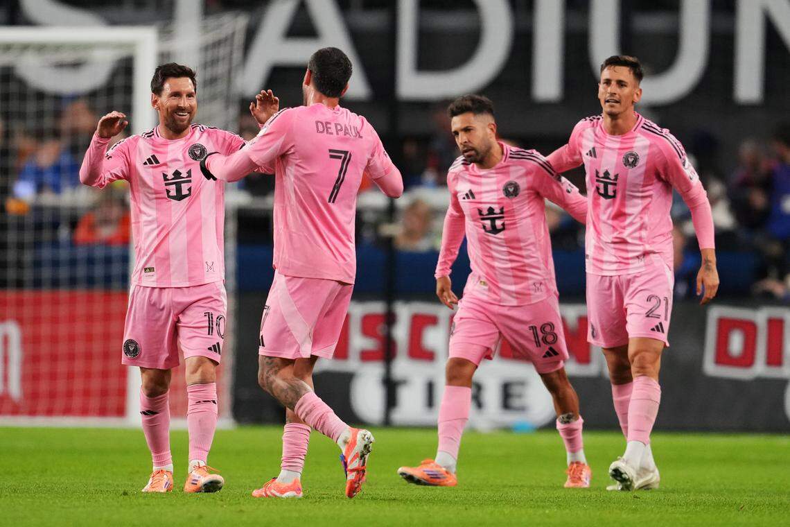 CINCINNATI, OHIO - NOVEMBER 23: Tadeo Allende #21 of Inter Miami CF celebrates after scoring the team's fourth goal with teammates Lionel Messi #10, Jordi Alba #18, and Rodrigo De Paul #7 during the Conference Semifinal match between FC Cincinnati and Inter Miami FC as part of the 2025 MLS Cup Playoffs at TQL Stadium on November 23, 2025 in Cincinnati, Ohio. (Photo by Jeff Dean/Getty Images)