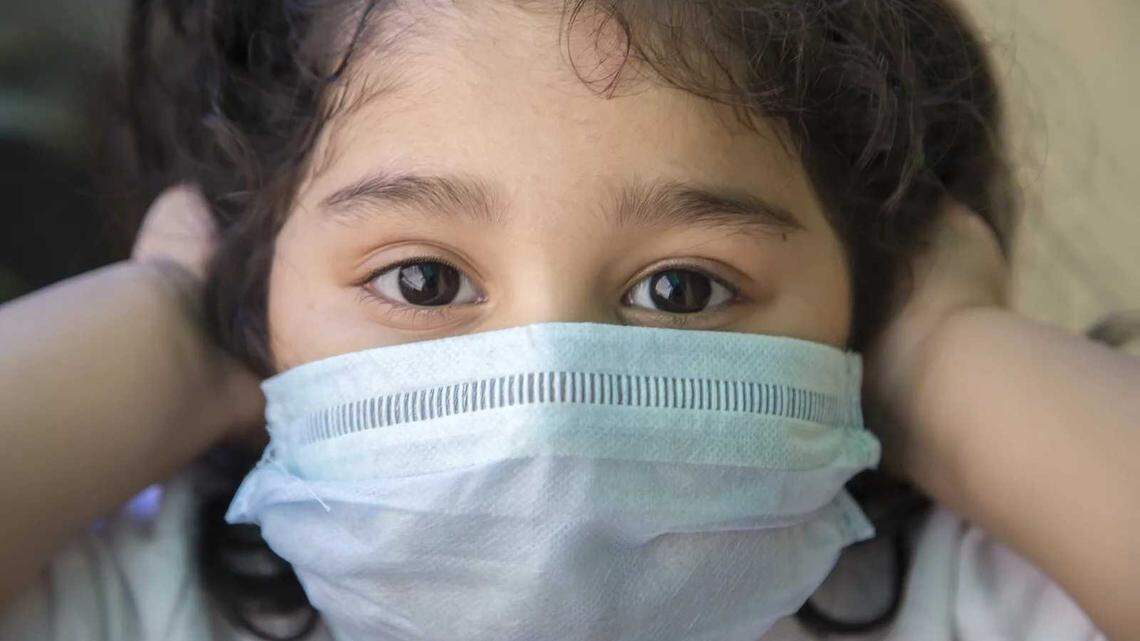 Here’s a look at what experts say about mask wearing as the omicron coronavirus variant spreads.