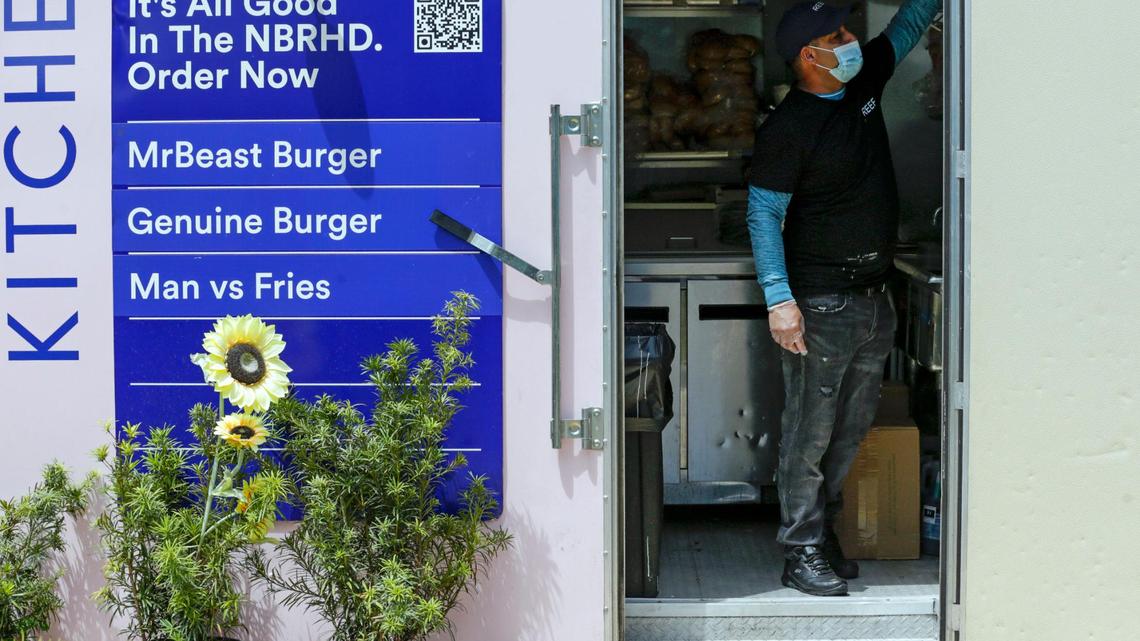 Manuel Diaz works during his shift at one of the NBRHD Kitchens trailers at the REEF Hub on 1420 SW 1st Avenue, Miami, Florida on Monday, August 23, 2021.