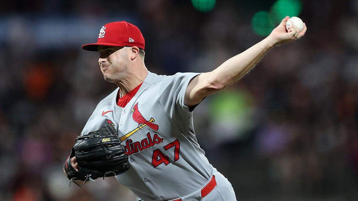Marlins continue bolstering bullpen with signing of veteran reliever