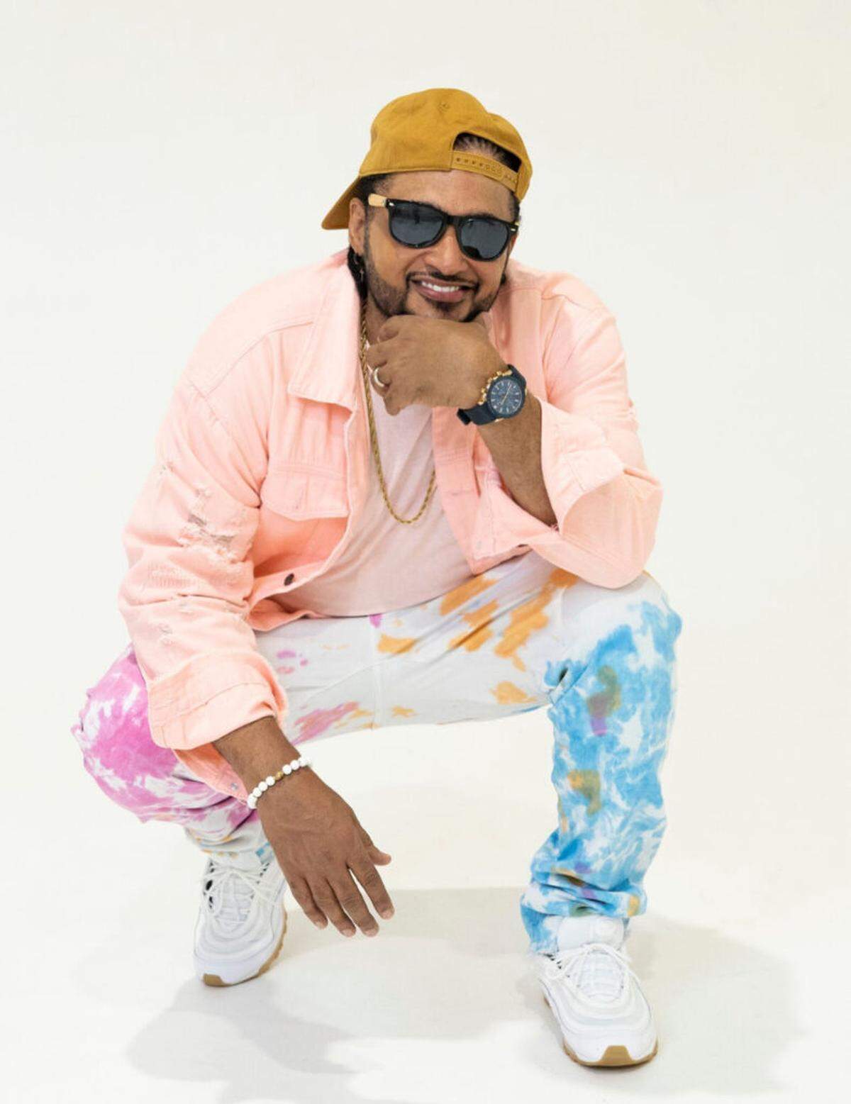 Singer Alan Cavé, a leading voice in Haitian konpa love, will headline the Sounds of Little Haiti concert on Friday, Oct. 17 as the series continues its tenth season.