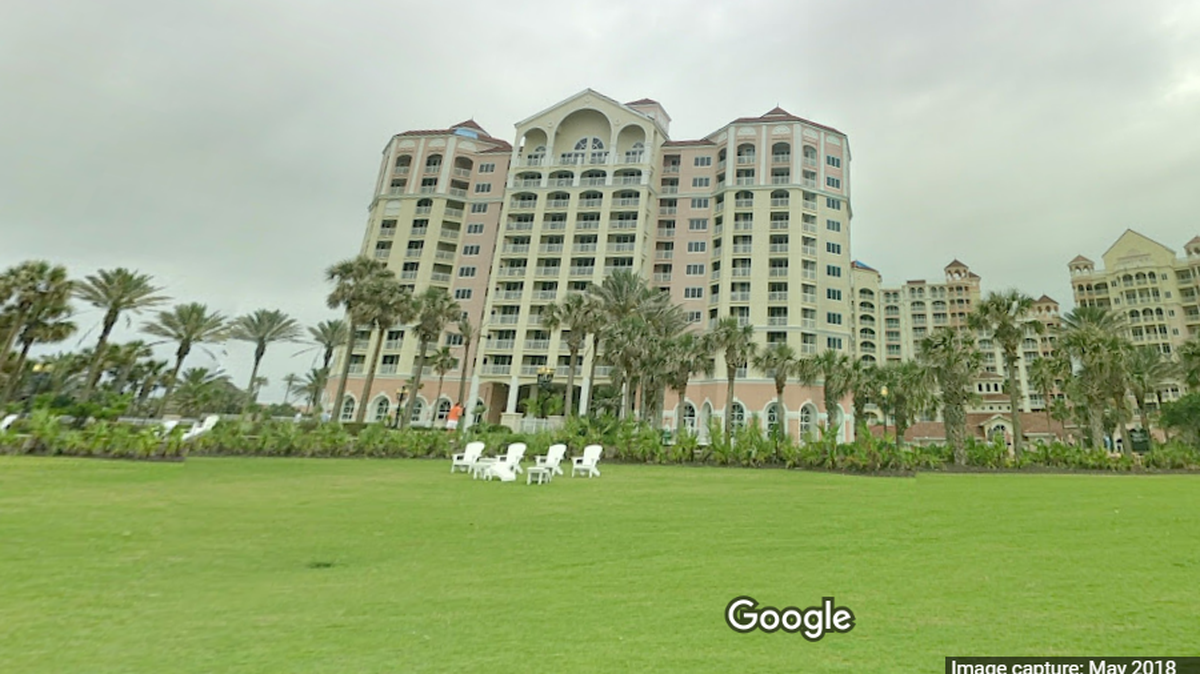 An employee was denied a private space to pump breast milk for her newborn baby at a Florida resort, federal officials say.
