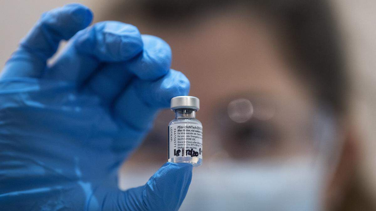 The roll-out of the COVID-19 vaccine has been underwhelming. Far fewer people have been been vaccinated than expected.