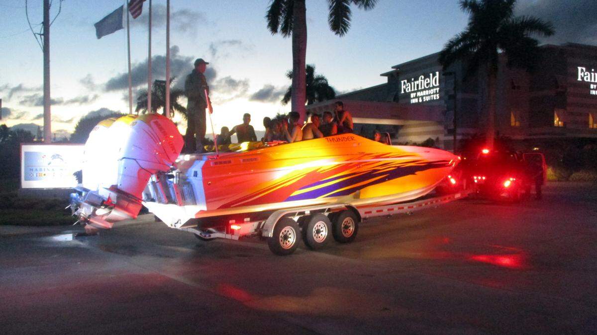 A Monroe County Sheriff’s Office stopped a pickup truck hauling a boat on U.S. 1 in the Florida Keys. Deputies say almost 30 suspected migrants were hiding in the boat.