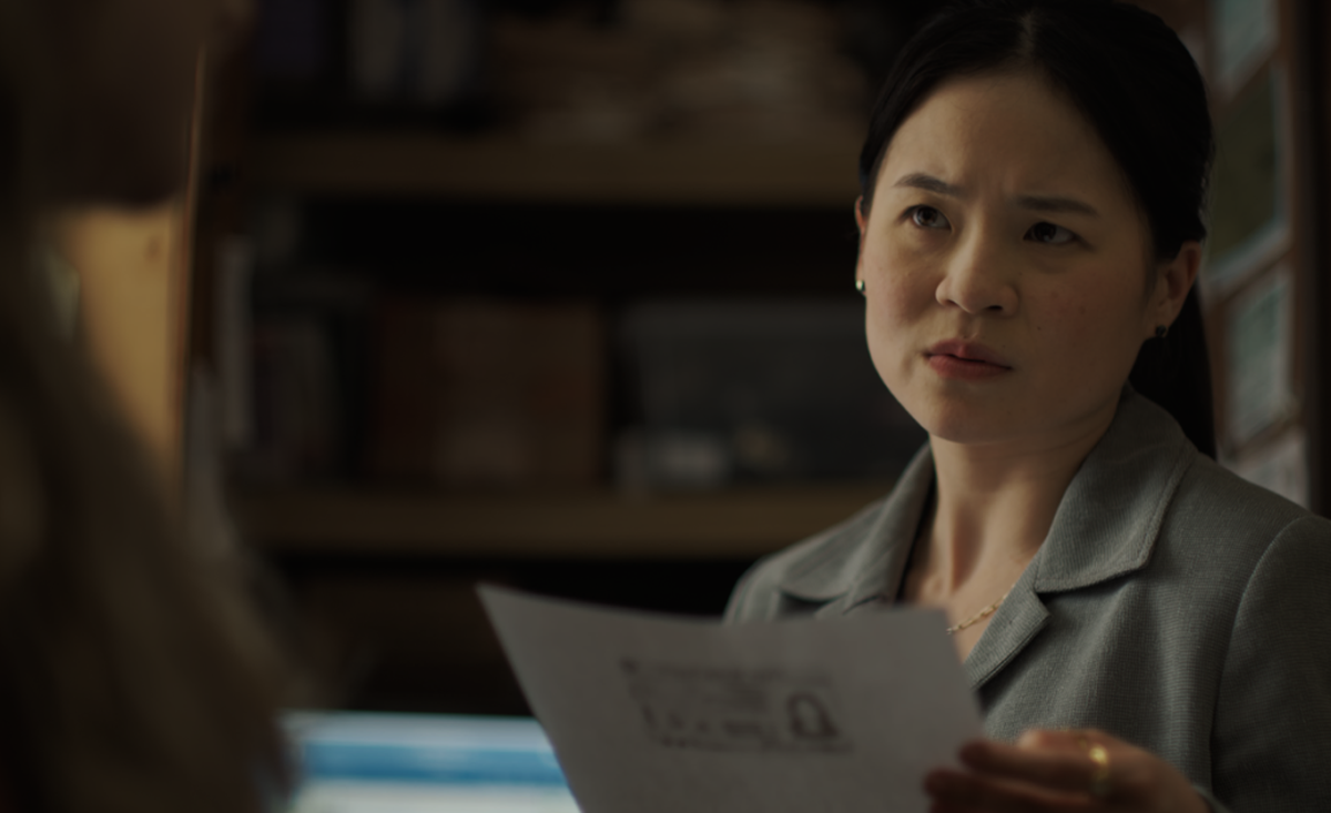 Kelly Marie Tran as Emily Lee, an FBI agent who shows up in Miami to investigate a string of art forgeries.