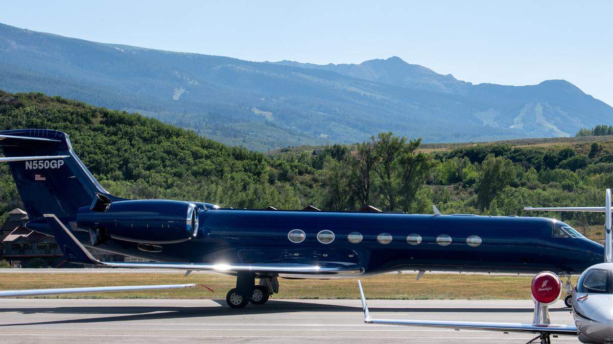 A Gulfstream G-550 jet that carried former President Trump from Jackson, Wyoming, to Aspen for a fundraiser arrives at the Aspen-Pitkin County Airport on Saturday afternoon.