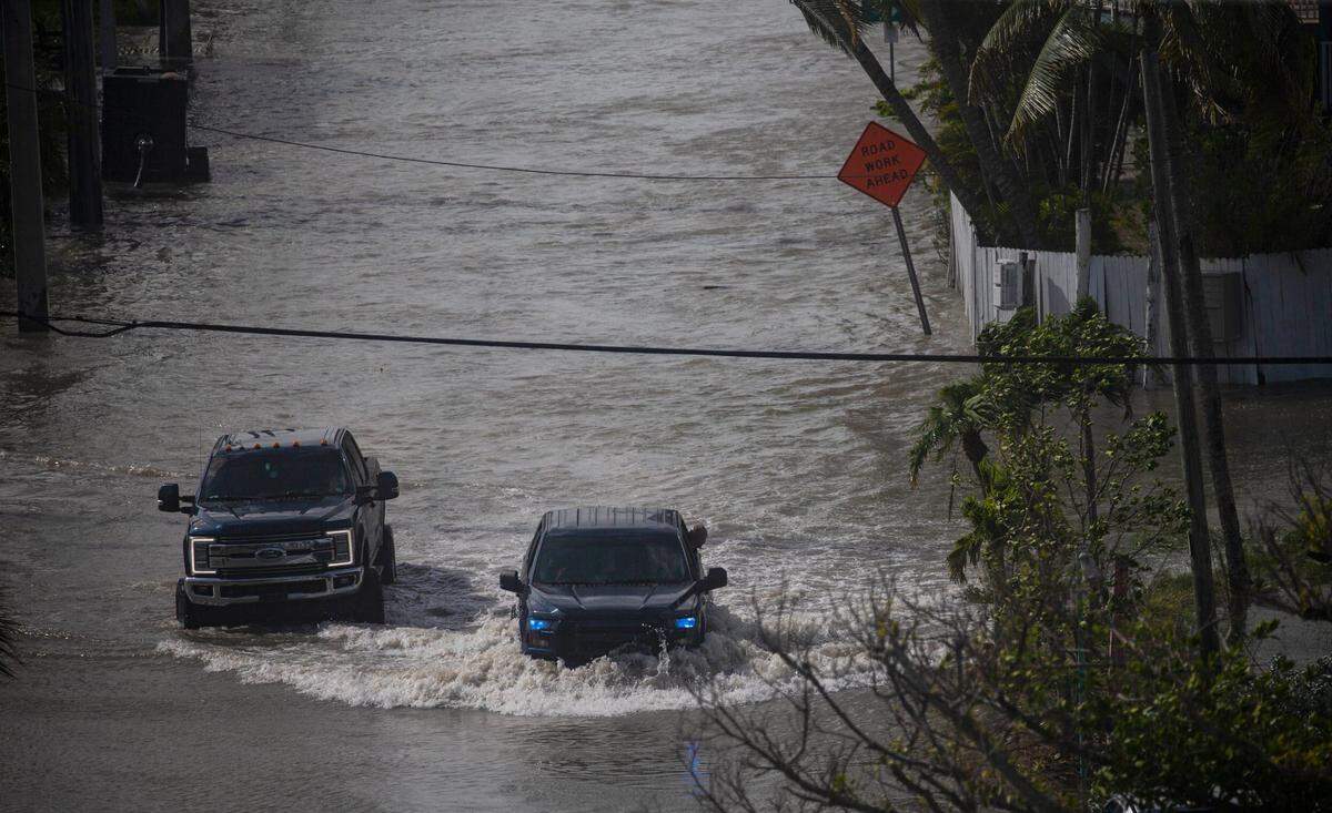 The streets under the Fort Myers Beach bridge flooded as Hurricane Helene passed by on Thursday, Sept. 26, 2024. Hurricane Helene is expected to pass SWFL on the way to the big bend area. SWFL is preparing for possible storm surge from the Hurricane.