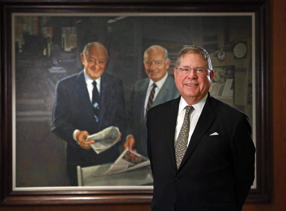 Alberto Ibargüen is president and CEO of the Knight Foundation. He is the former publisher of the Miami Herald and el Nuevo Herald.