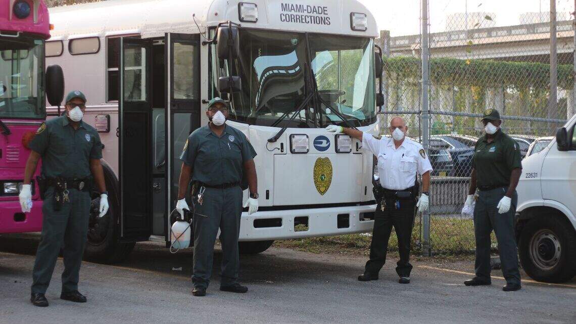 Behind bars, in tight quarters, Miami inmates and officers alike dread coronavirus spread