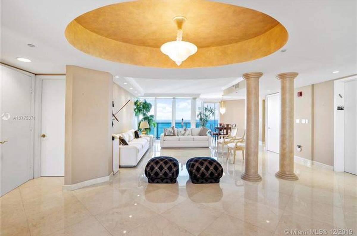 19333 Collins Ave., Sunny Isles Beach