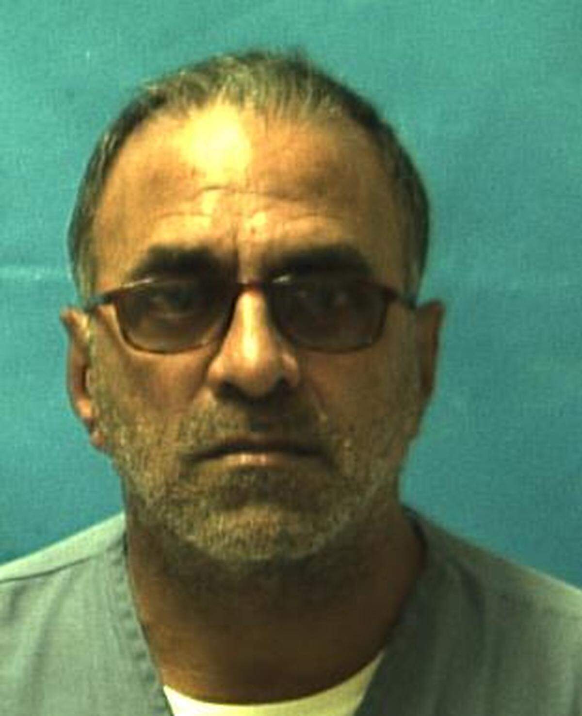 Orlando Gonzalez, Jr., before one of his Florida prison stints. Online Florida Department of Corrections records say his longest stay was from November 1994 through February 2007.