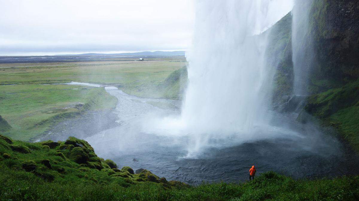 Nature rages powerfully at Seljalandsfoss in Iceland.