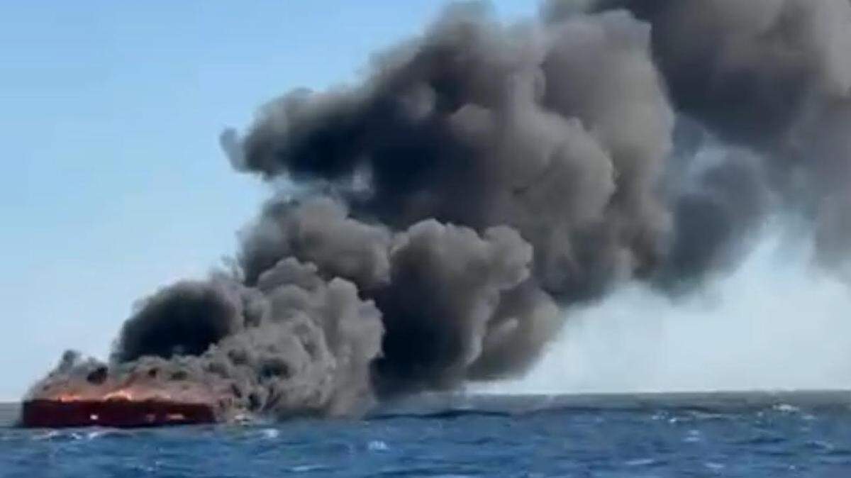Smoke billows from a burning boat off Hollywood Beach Monday afternoon, Nov. 3, 2025.