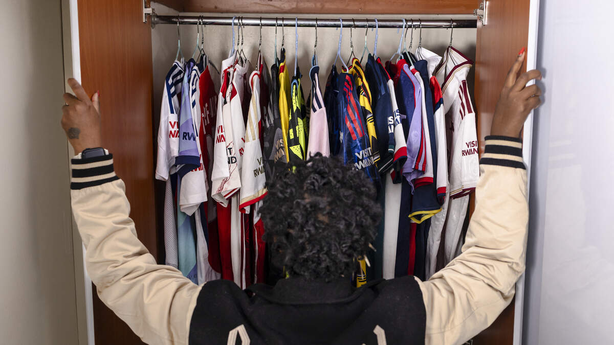 closet cleanout selling clothes online