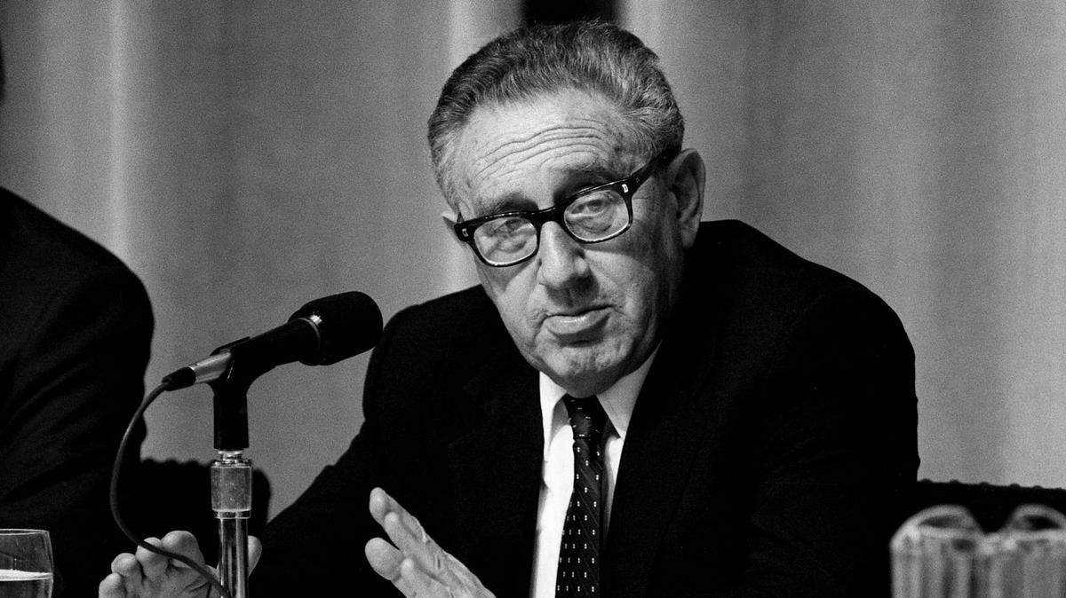 Former secretary of state Henry Kissinger answers a question during a press conference at David Lipscomb College Dec. 9, 1988 before the sixth annual Conference of the Former Secretaries of State to be held at The Tennessee Performing Arts Center.