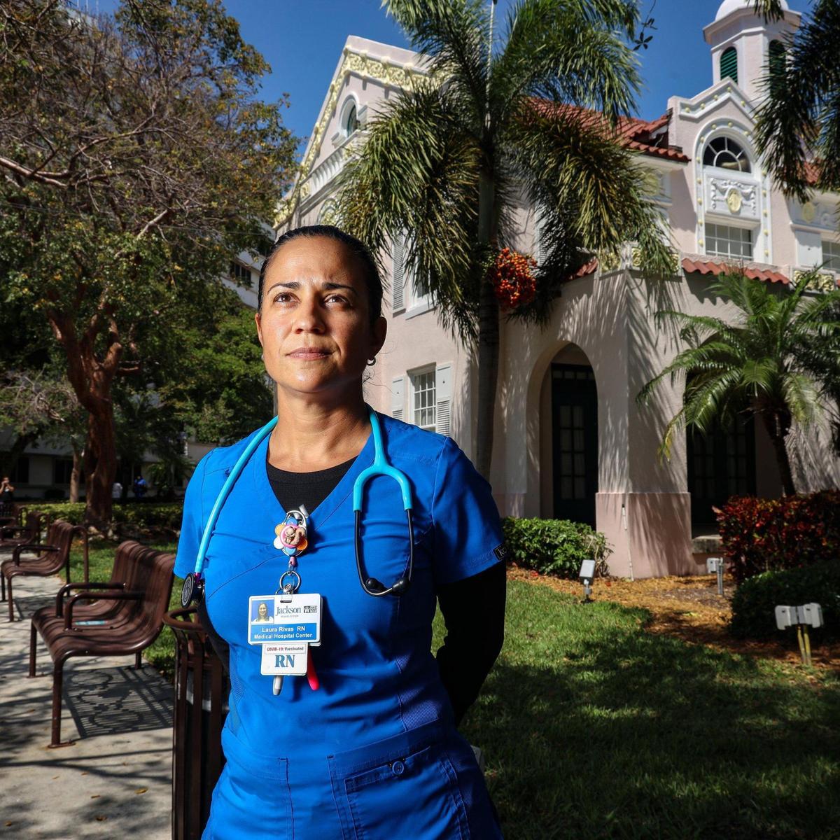 Laura Rivas, enfermera de cuidados intensivos del Jackson Memorial que trabajaba en la unidad principal de COVID tratando a los pacientes más enfermos.