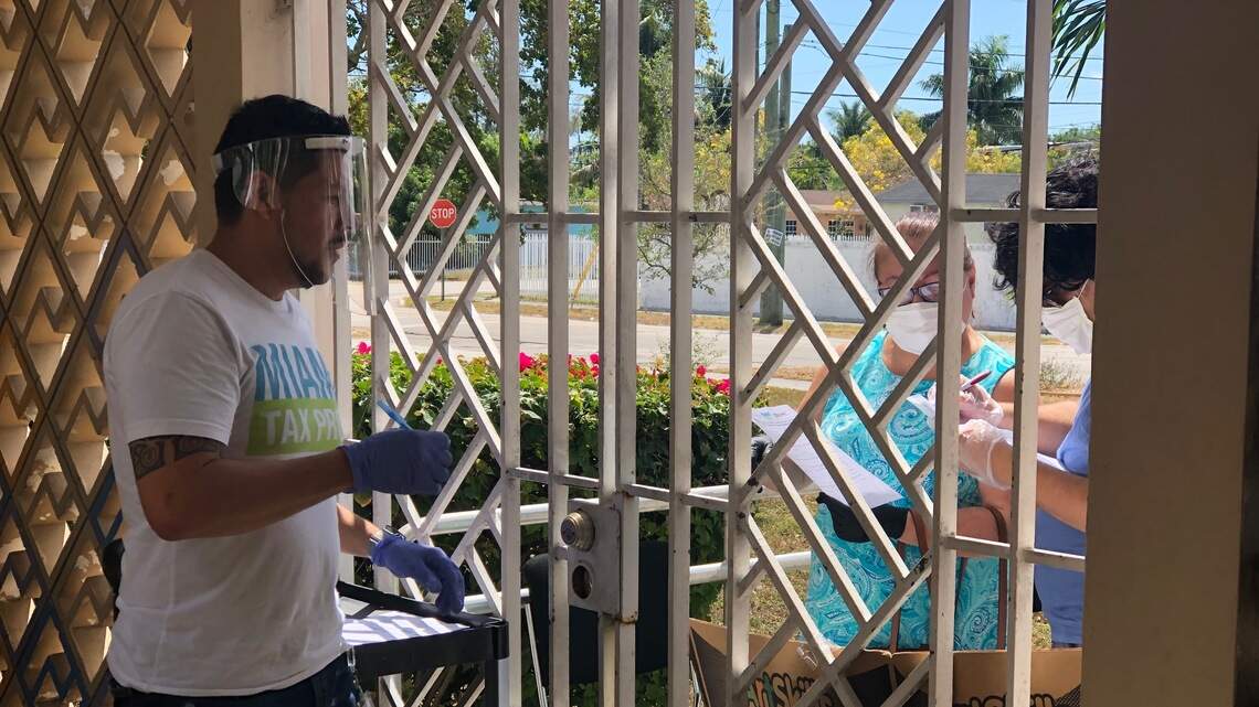 Coronavirus has derailed Miami’s volunteer tax preparers. They still want you to file as early as possible.