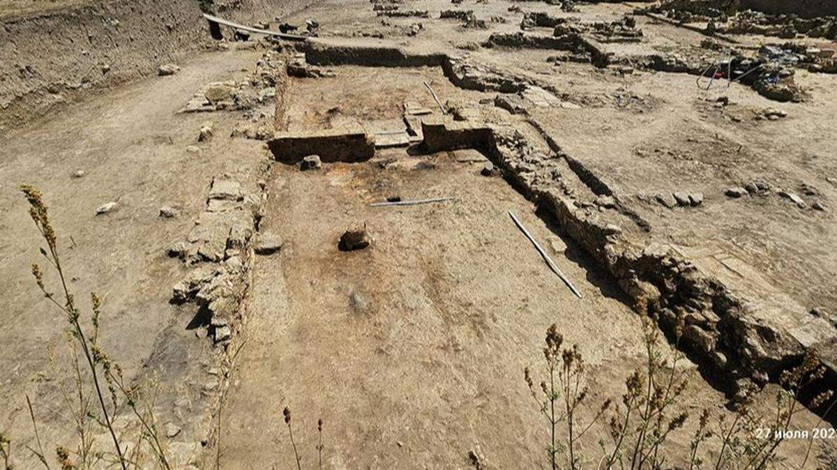 The ancient synagogue was discovered near the Black Sea in Russia, experts said.
