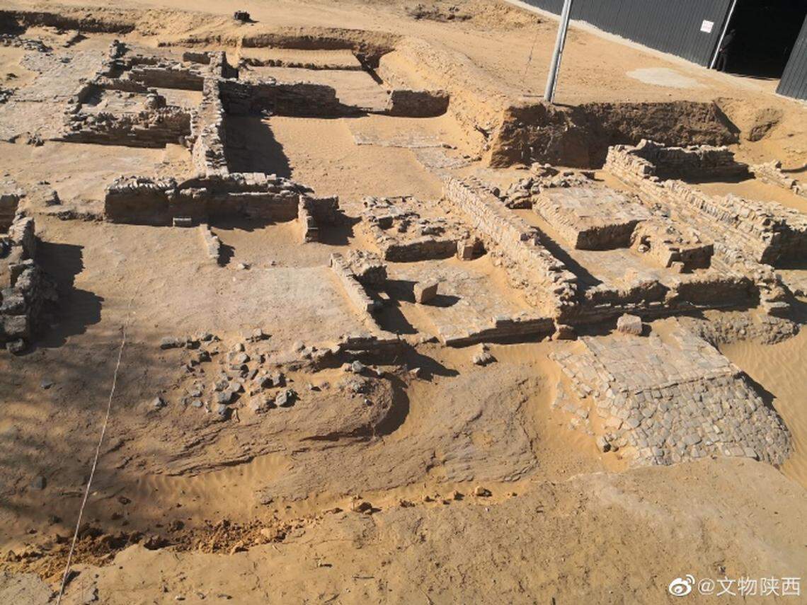 The common courtyard at the fort.