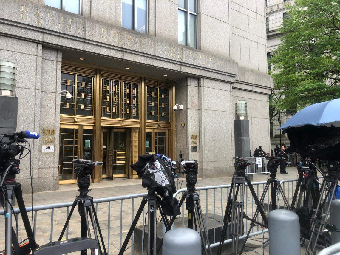 The scene outside the Daniel Patrick Moynihan United States Courthouse in lower Manhattan as jury selection begins in the Sean “Diddy” Combs federal sex trafficking trial May 5, 2025