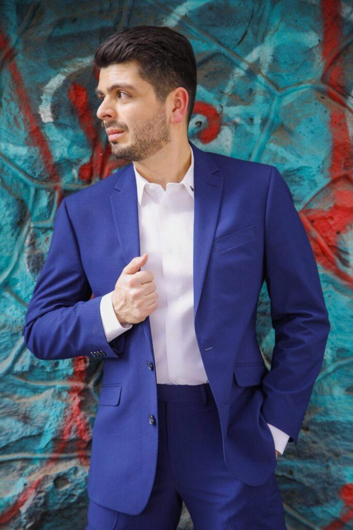 Kristhyan Benítez is a co-creator and performer in “A Fuego Lento,” a program that reimagines Latin American music for classical piano.