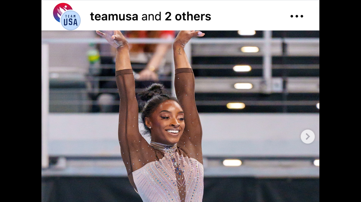 Simone Biles’ fans are now praising Jonathan Owens.