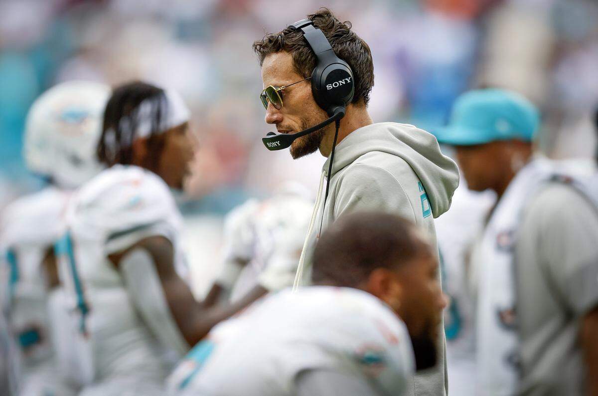 Miami Dolphins head coach Mike McDaniel on the field during the game against the New England Patriots at Hard Rock Stadium in Miami Gardens, Florida, on Sunday, September 14, 2025.