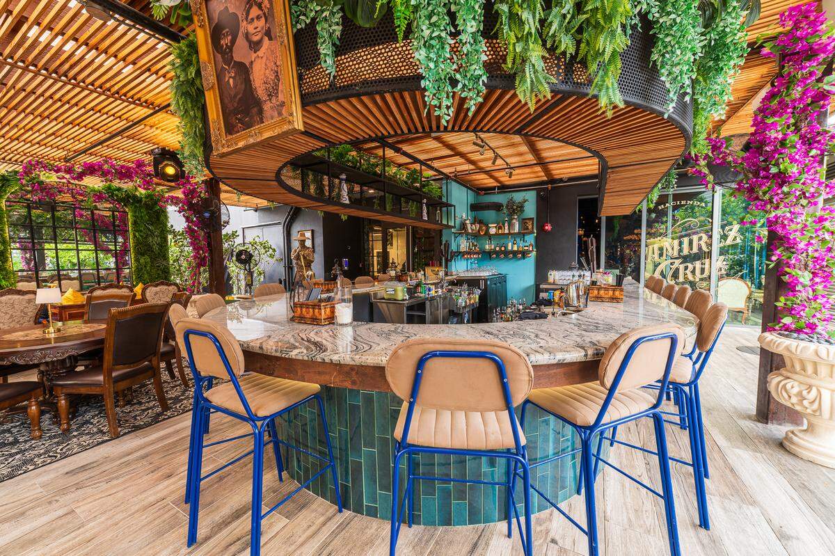 The outdoor bar at Hacienda Ramirez Cruz in Wynwood.