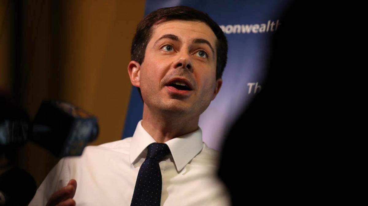 Democratic presidential candidate Pete Buttigieg accepted the apology of a reporter who got his words wrong.