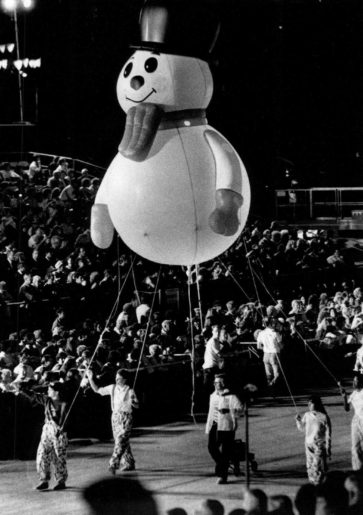 Frosty the Snowman balloon at the Miami New Year’s Eve parade in 1989.