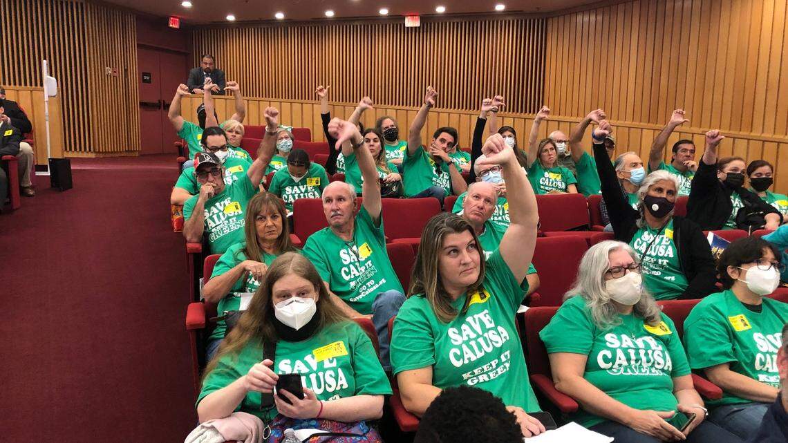 Will 500 homes be built on a former Kendall golf course? Before vote, more talk