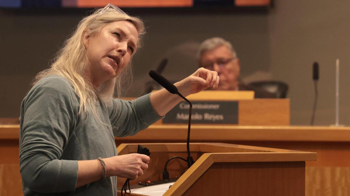 Katrina Morris gives her remarks regarding redistricting of District 2. Holland & Knight attorney and lobbyist Miguel De Grandy presented the preliminary redistricting plan in hope of balancing the population of each district during a special commission meeting at City Hall on Monday, Feb. 7, 2022.
