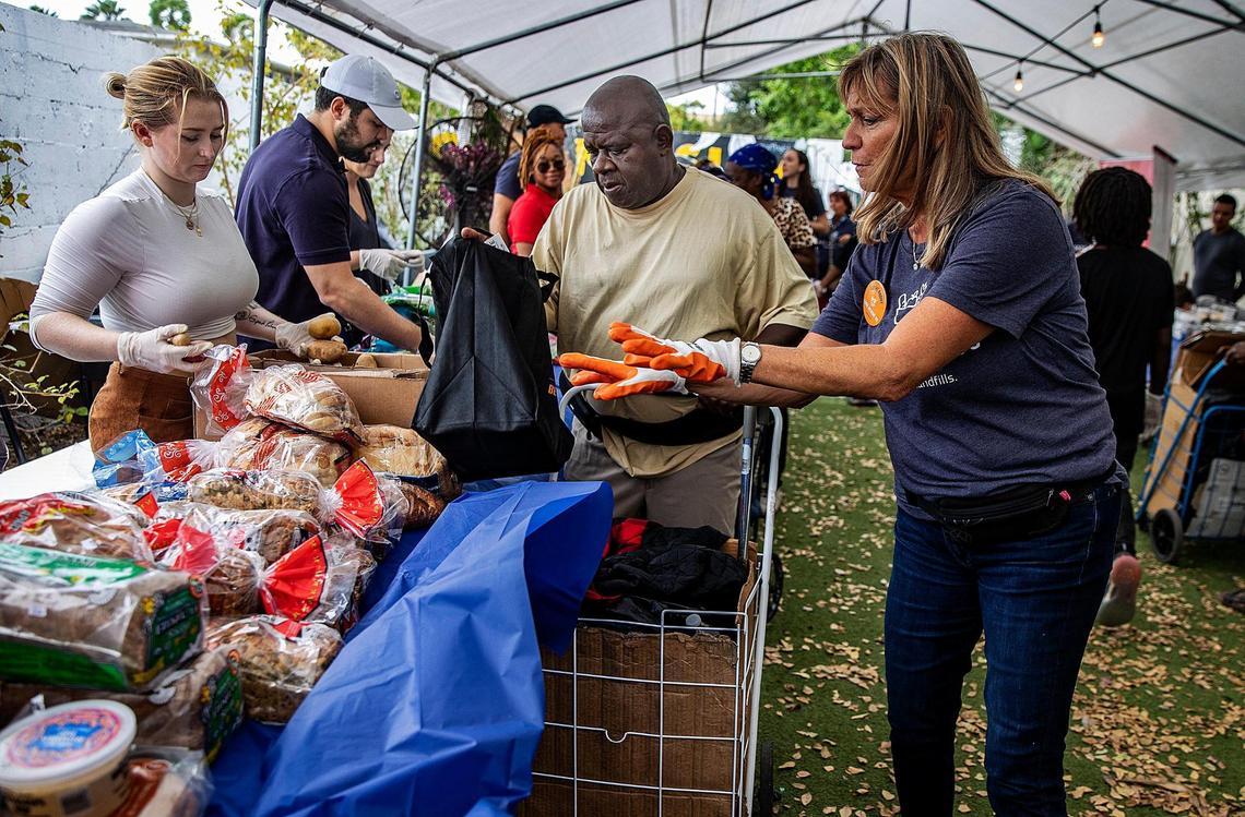 Ellen Bowen, right, founded the South Florida chapter of Food Rescue US after years as a food blogger at MIAbites. Chefs she interviewed told her about food waste in the restaurant industry. “As I dug a little bit deeper, it turned out it wasn’t just restaurants that had this issue, but hotels that are hosting conferences, and the convention center, and the stadium, and all the markets all have this incredible amount of food that went into the trash,” she said.