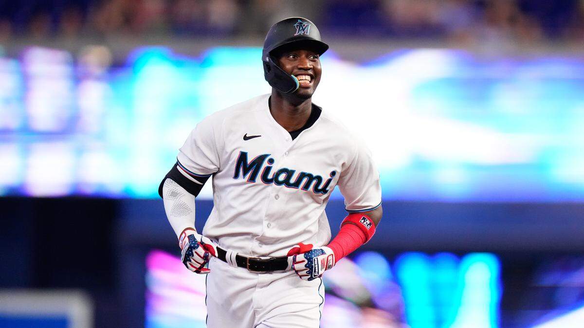 Miami Marlins right fielder Jesus Sanchez (7) rounds the bases after hitting a three-run home run against the St. Louis Cardinals during the first inning at loanDepot Park.