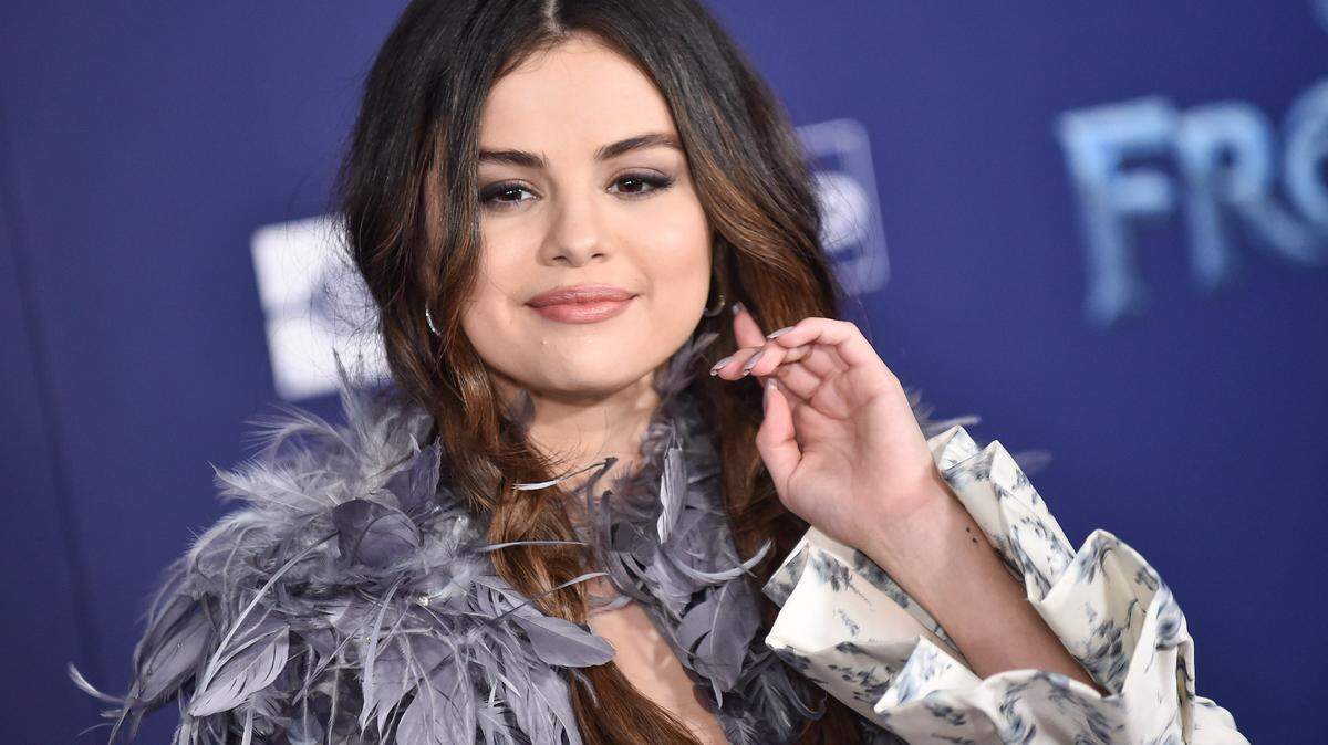 Selena Gomez wants her fans to know that being vulnerable is a good thing.