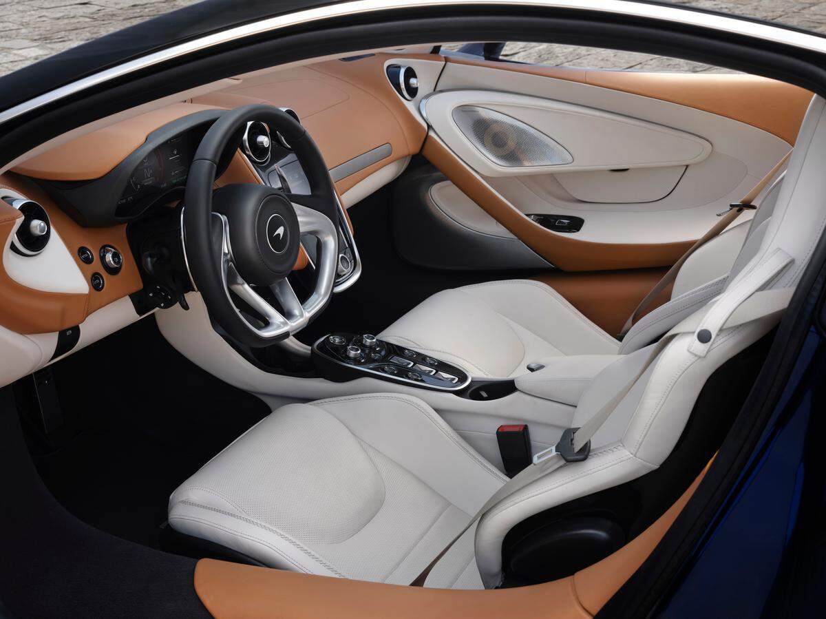 McLaren GT Global Test Drive - St Tropez - Sept 2019 Copyright Free Ref: McLaren-GT-GlobalTestDrive-0037.JPG