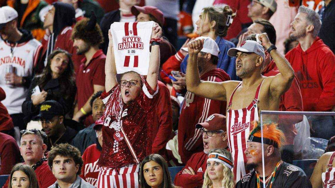 ‘Unbelievable’: Hoosiers fans rejoice in Miami after defeating UM