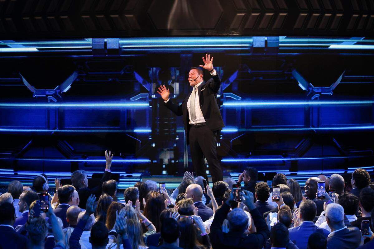 Business strategist Tony Robbins motivates the crowd during the American Business Forum at the Kaseya Center in Miami, Florida on Wednesday, November 5, 2025.