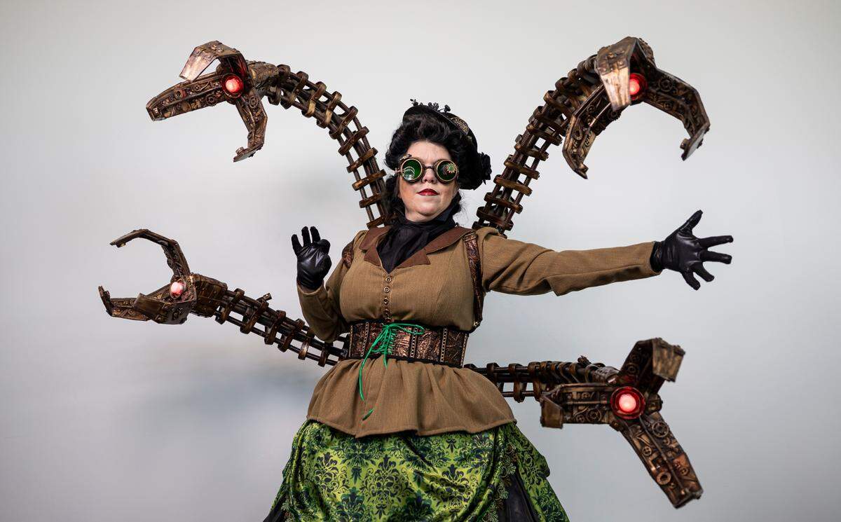 Camara cosplays as Steampunk Doctor Octopus.