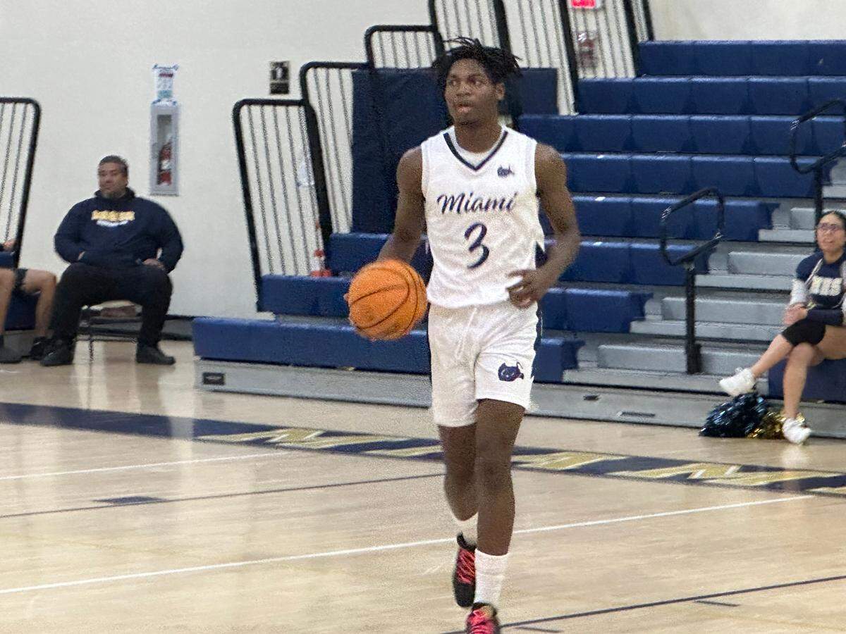 Miami High junior guard Romari Robinson, who has been offered by multiple Division-I colleges, is one of the major catalysts for the Stingarees’ improvement.
